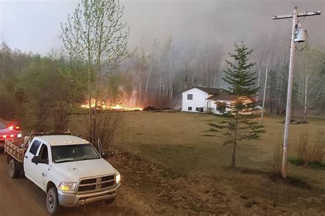 Wildfire activity increases in Alberta as hot, dry conditions continue